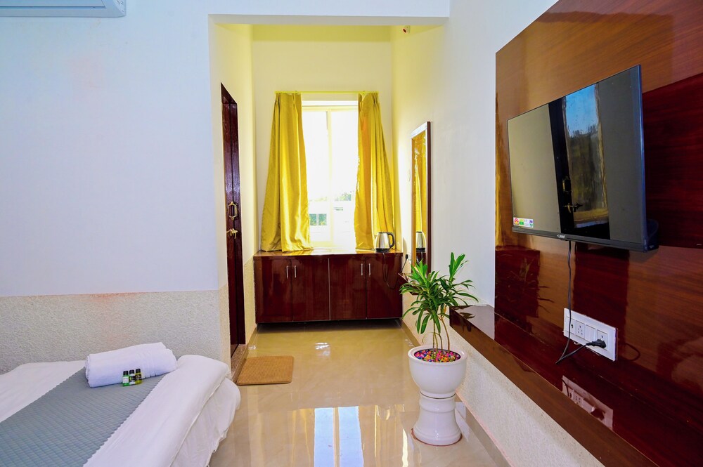 hari om tatsat retreat pushkar