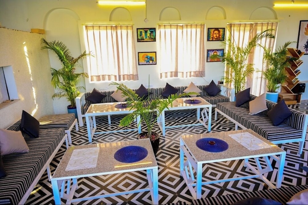 hari om tatsat retreat pushkar