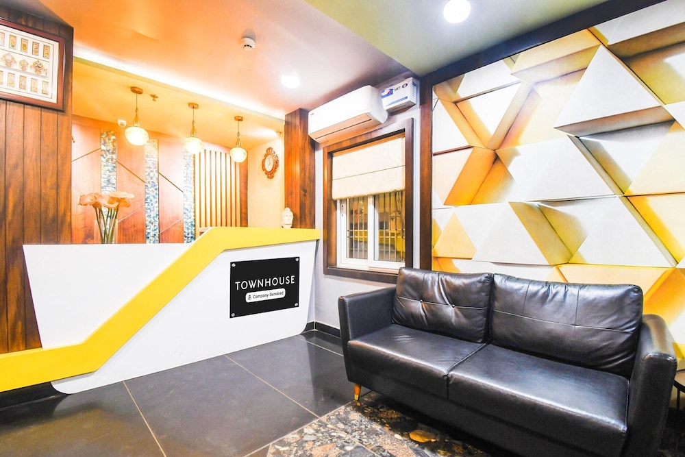 premium stays near marine drive puri