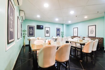 premium stays near marine drive puri