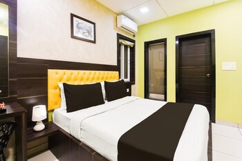 premium stays near marine drive puri
