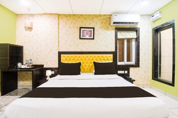 premium stays near marine drive puri