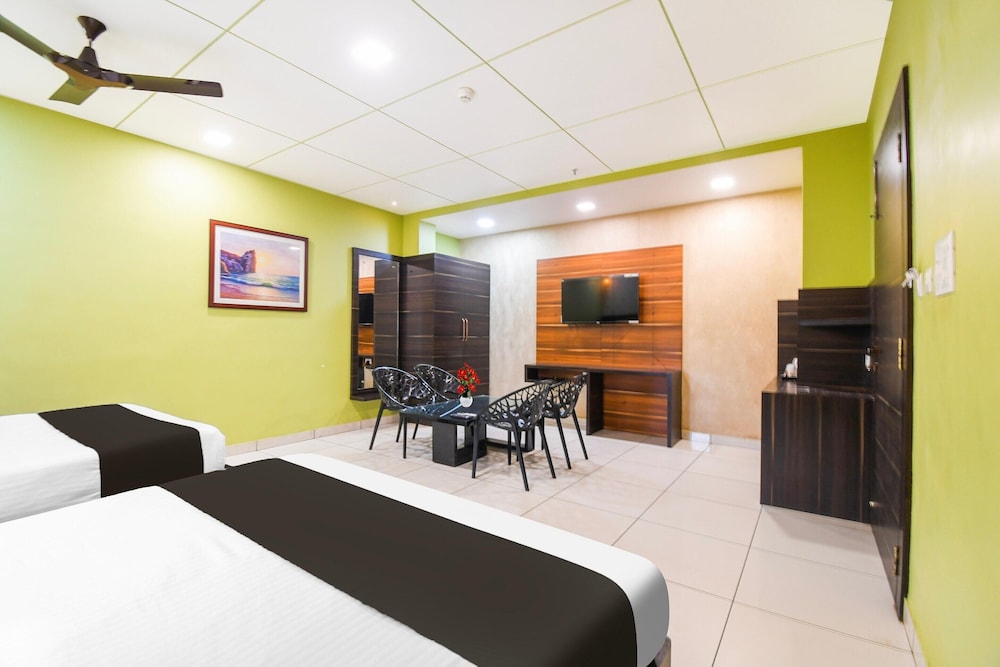 premium stays near marine drive puri