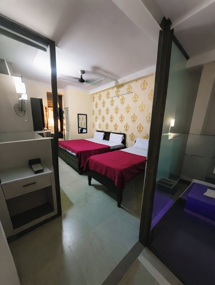 singh hotel and resorts