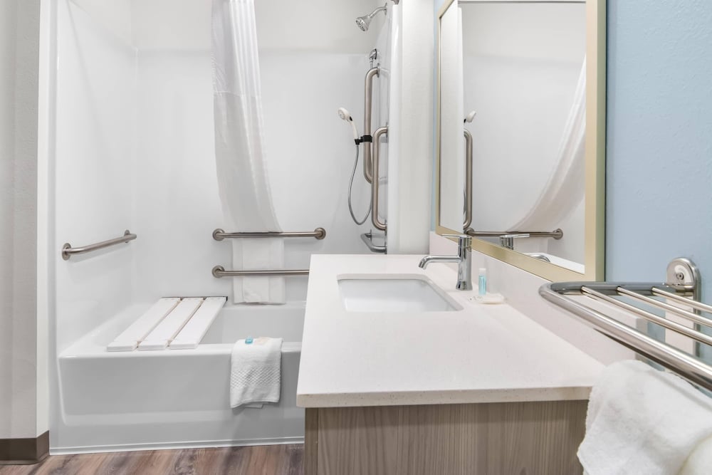 woodspring suites elkhart