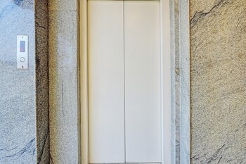 spacious comfort stays at ramamurthy nagar