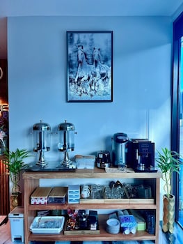 Ozone Hotel Khhanom,,2 star