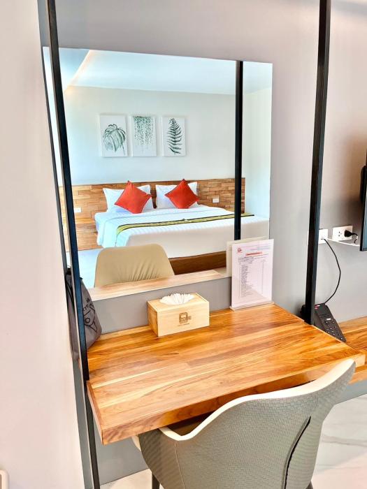 ozone hotel khhanom