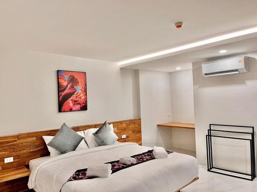 ozone hotel khhanom