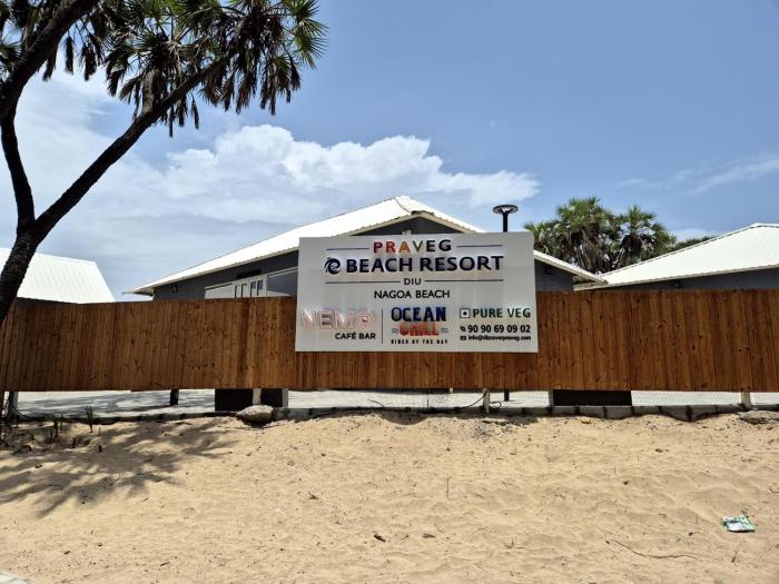 praveg beach resort nagoa beach diu