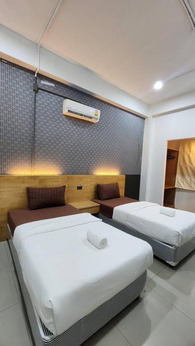 jonah hotel