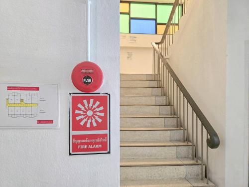 jonah hotel