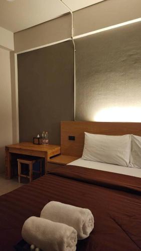jonah hotel