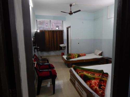 New Yatrik Hotel,,2 star