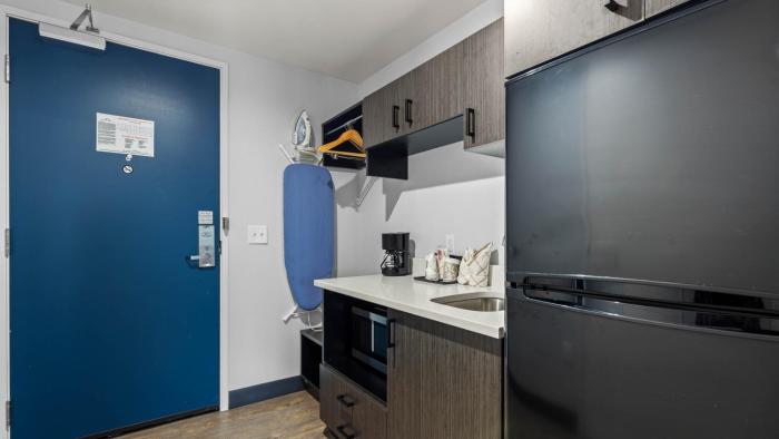 studio 6 richmond airport