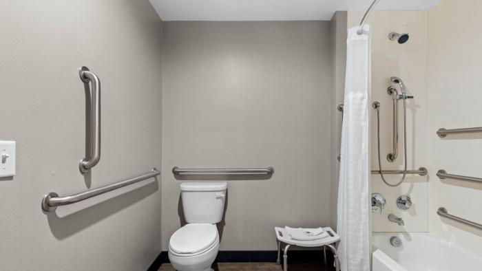 studio 6 richmond airport