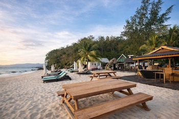 cenanghill beachfront langkawi