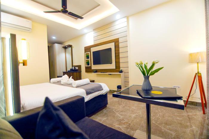 white panda hotels paarth grand