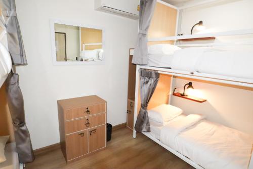 vintana siam hotel bangkok