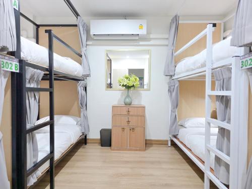 vintana siam hotel bangkok