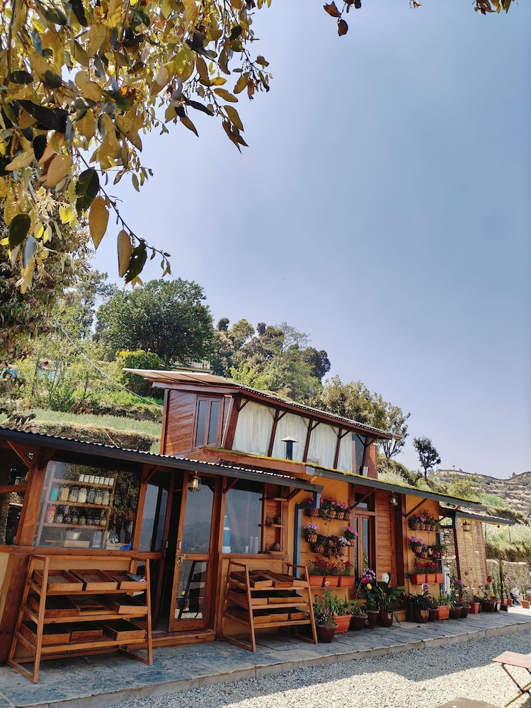 snovika the organic farm and stays