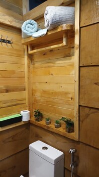 snovika the organic farm and stays