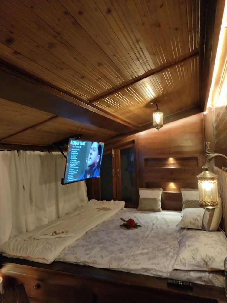 snovika the organic farm and stays