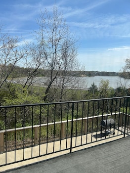 Lakeviewinn,,3 star