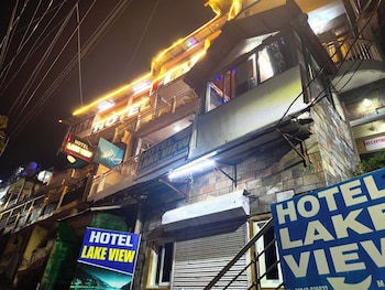 hotel lake view mall road near lake