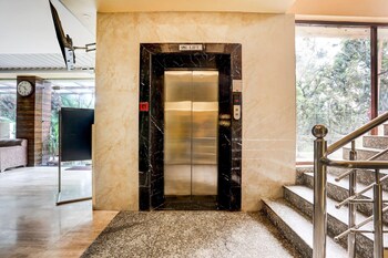 luxury stays at mussorie foothills