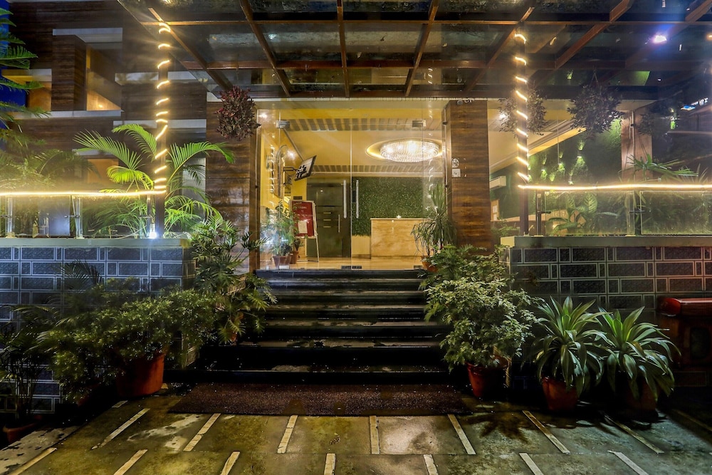 luxury stays at mussorie foothills