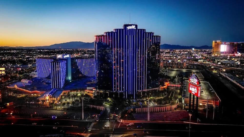 masquerade tower at rio hotel and casino