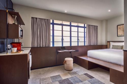 coliwoo hotel kampong glam