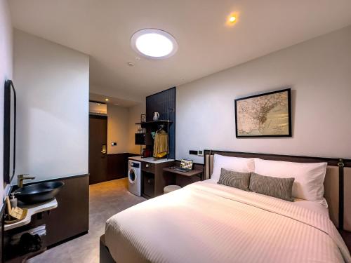 coliwoo hotel kampong glam