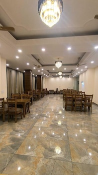 Musk Hill Resort,,2 star