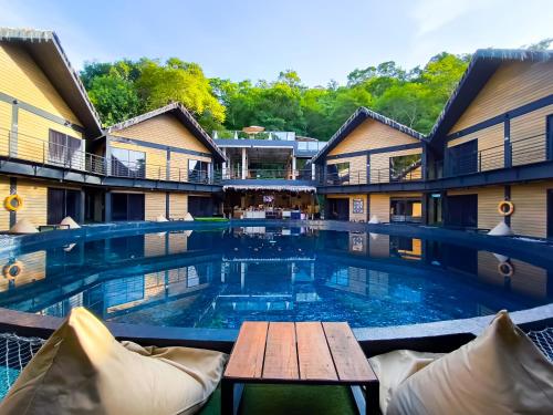 a rock resort langkawi by manhattan group