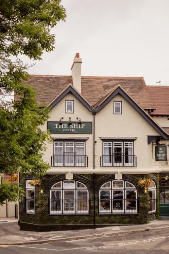 the ship hotel