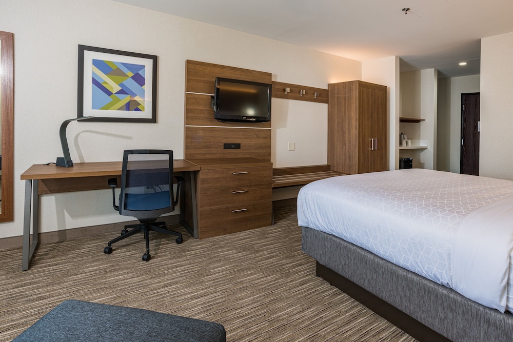 holiday inn express hotel and suites swansea by ihg