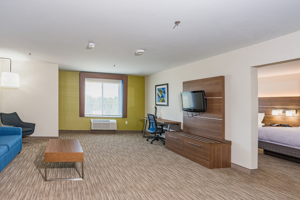 holiday inn express hotel and suites swansea by ihg