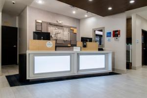 holiday inn express hotel and suites swansea by ihg
