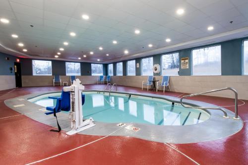 holiday inn express hotel and suites swansea by ihg