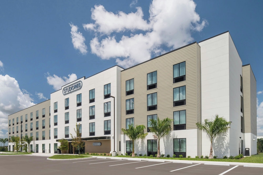 studiores fort myers