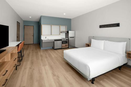 studiores fort myers