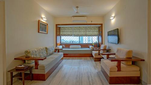 Yellowbrick-Calcutta's Freshest Bnb,,3 star