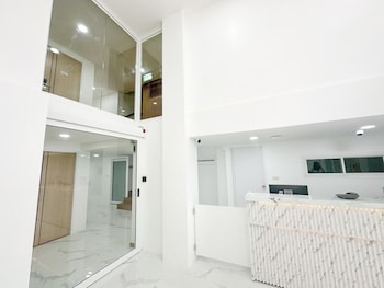 H-Banaat Hotel,,2 star