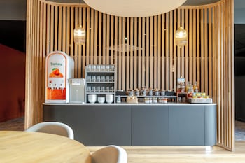Hôtel Akena Chalons-En-Champagne,,3 star