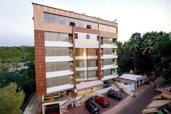 hotel the pearl shine