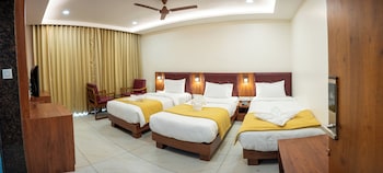 hotel the pearl shine