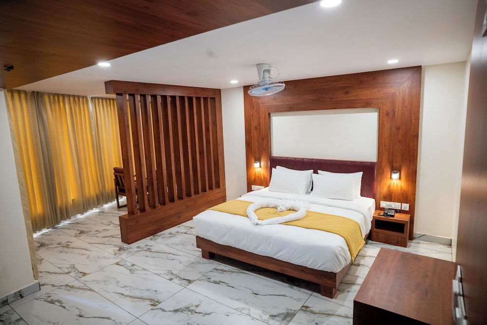 hotel the pearl shine