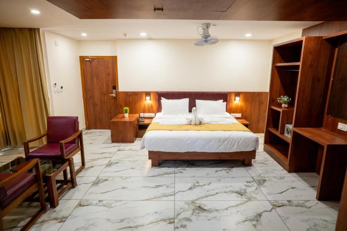 hotel the pearl shine